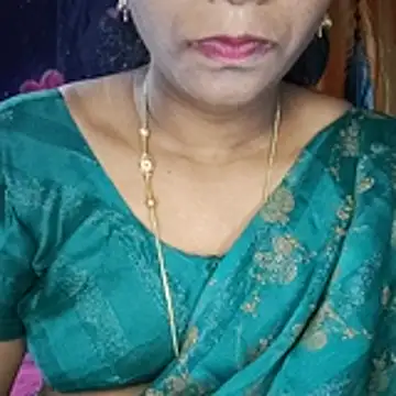 anisha91 online show from November 12, 2025, 6:06 am