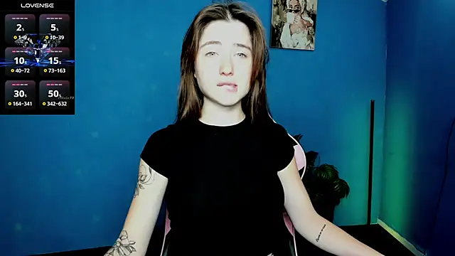 Snapshot of Luxuryalma chatting on September 15, 2025, 6:58 am Luxuryalma online show from September 15, 2025, 6:58 am