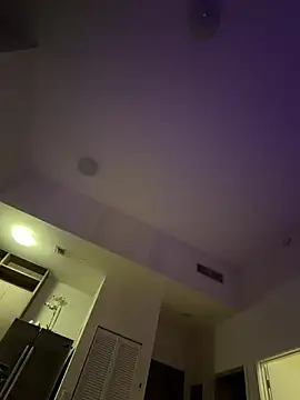 juicyj1311 online show from March 6, 2026, 10:54 am