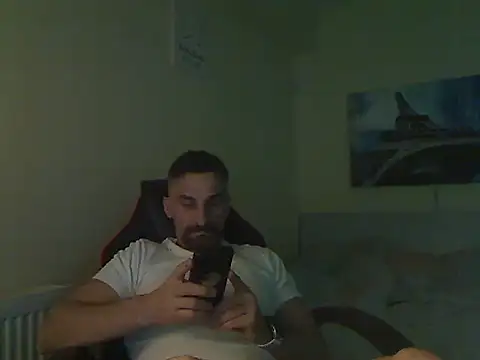 Snapshot of amydamarw chatting on February 17, 2026, 9:23 pm amydamarw online show from February 17, 2026, 9:23 pm