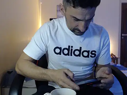 Snapshot of amydamarw chatting on February 5, 2026, 7:21 pm amydamarw online show from February 5, 2026, 7:21 pm