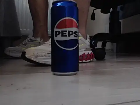 Snapshot of amydamarw chatting on February 15, 2026, 7:51 am amydamarw online show from February 15, 2026, 7:51 am