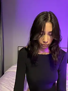 Sophiehii online show from February 10, 2025, 12:39 pm