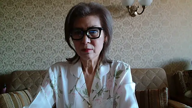 Elegant00Lady online show from November 24, 2025, 3:17 am