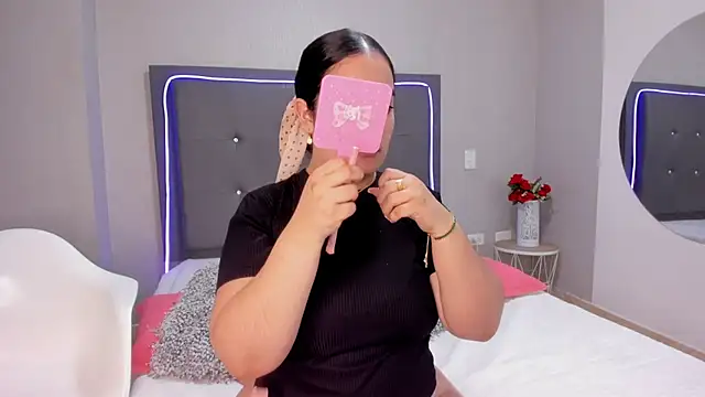 emma lye online show from October 6, 2025, 9:26 pm