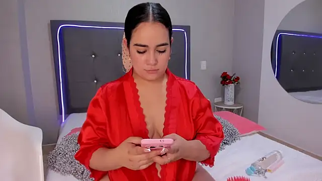 emma lye online show from October 7, 2025, 11:50 pm