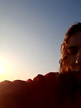 Snapshot of Greacky chatting on February 6, 2025, 4:25 pm Greacky online show from February 6, 2025, 4:25 pm