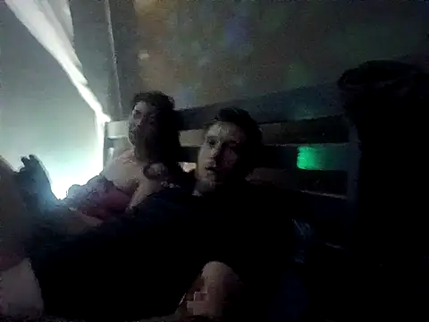 Missmesexycouple69 online show from October 1, 2025, 7:40 pm