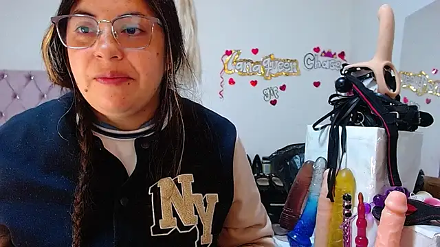 lanaqueen699 online show from September 29, 2025, 12:55 pm