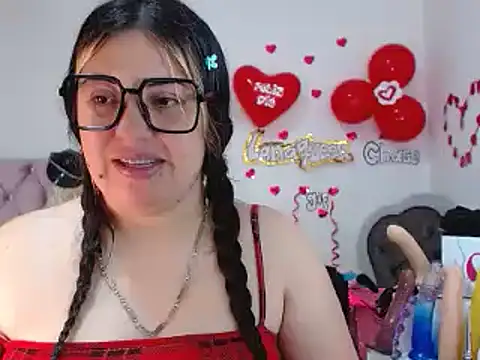 lanaqueen699 online show from March 18, 2025, 3:33 pm