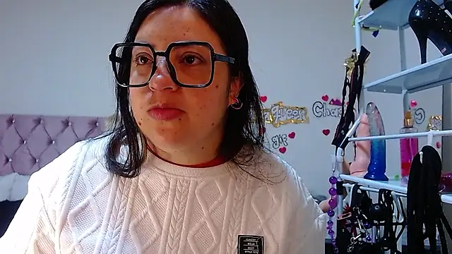 lanaqueen699 online show from January 15, 2026, 12:19 pm