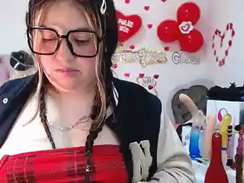 lanaqueen699 online show from March 19, 2025, 6:23 pm