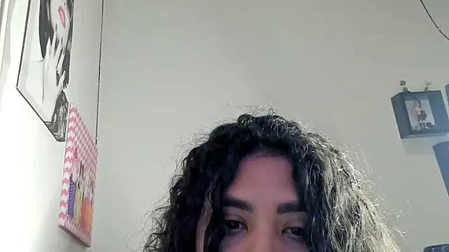 Snapshot of Ama_music chatting on February 8, 2026, 12:25 pm Ama music online show from February 8, 2026, 12:25 pm