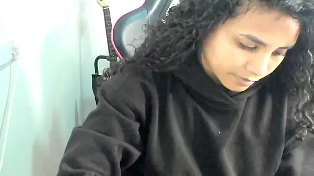 Snapshot of Ama_music chatting on May 8, 2026, 1:48 pm Ama music online show from May 8, 2026, 1:48 pm