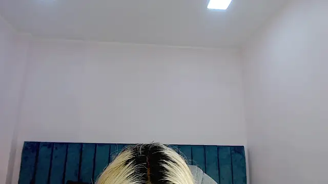 Snapshot of april_bunnyy chatting on March 17, 2026, 7:50 pm april bunnyy online show from March 17, 2026, 7:50 pm