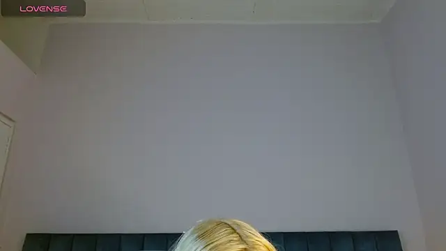 Snapshot of april_bunnyy chatting on February 24, 2025, 6:15 pm april bunnyy online show from February 24, 2025, 6:15 pm