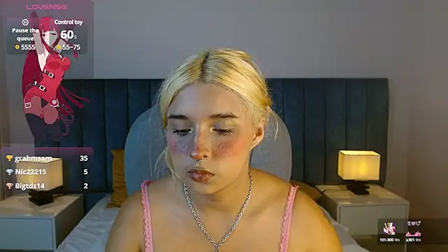 Snapshot of april_bunnyy chatting on February 28, 2025, 9:44 pm april bunnyy online show from February 28, 2025, 9:44 pm