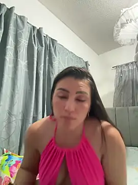 Snapshot of Sweetsex_valeria chatting on February 7, 2026, 4:09 am Sweetsex valeria online show from February 7, 2026, 4:09 am