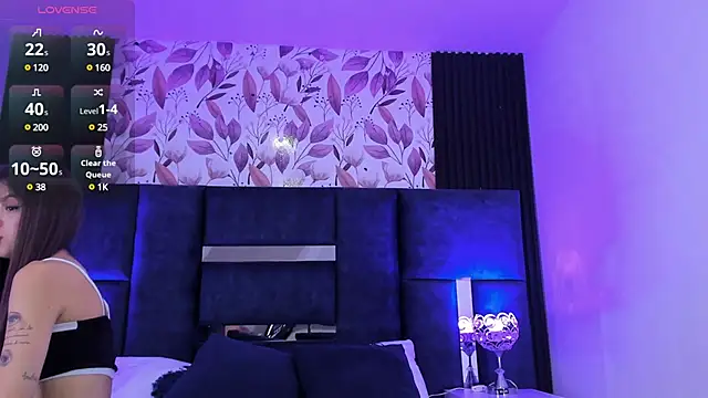 Larabrooks online show from March 17, 2025, 6:42 pm