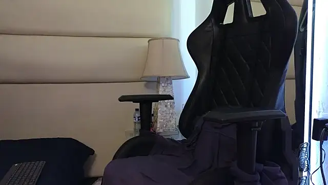 SbasTone Muscle online show from December 18, 2025, 2:54 pm