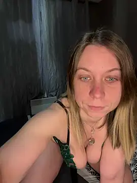 Snapshot of Aphrodite-22 chatting on January 18, 2025, 9:24 am Aphrodite-22 online show from January 18, 2025, 9:24 am