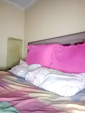 LONGDICK985M online show from February 27, 2025, 4:32 pm