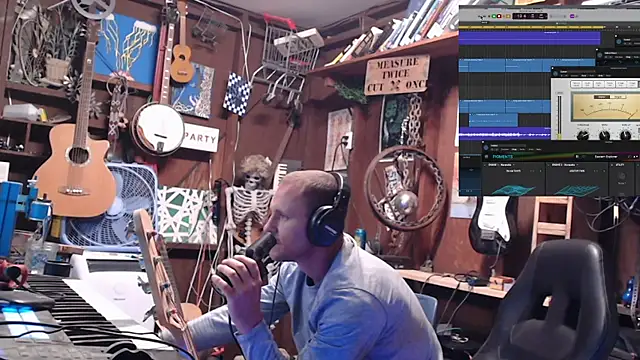 Snapshot of itsjameswebbscope chatting on September 11, 2025, 2:28 pm itsjameswebbscope online show from September 11, 2025, 2:28 pm