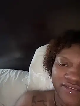 PrettyGal Tingz online show from February 1, 2025, 8:47 pm