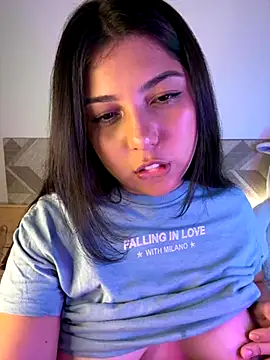 Snapshot of Maii_chan chatting on October 19, 2025, 3:04 pm Maii chan online show from October 19, 2025, 3:04 pm