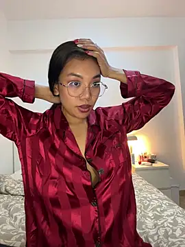 NaughtyMe online show from January 4, 2025, 5:47 pm