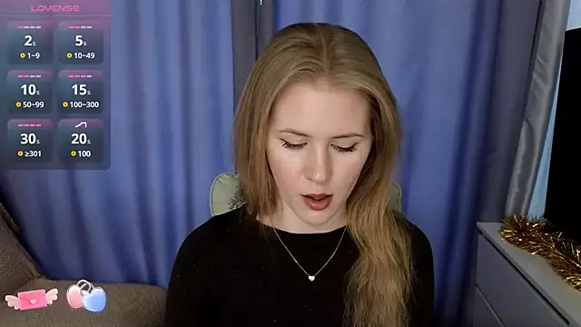 Snapshot of IsabelAllen chatting on January 10, 2025, 10:28 am IsabelAllen online show from January 10, 2025, 10:28 am