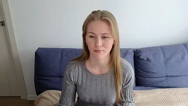 Snapshot of IsabelAllen chatting on March 12, 2025, 10:05 am IsabelAllen online show from March 12, 2025, 10:05 am