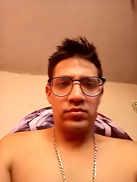 LiosArmando420 online show from September 11, 2025, 5:46 pm