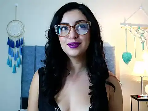 EvoletFMK online show from October 4, 2025, 2:18 pm