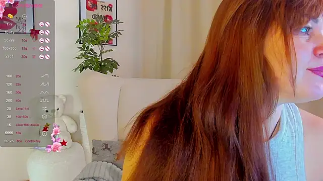 Snapshot of VanessaSmuth chatting on February 5, 2026, 2:29 am VanessaSmuth online show from February 5, 2026, 2:29 am