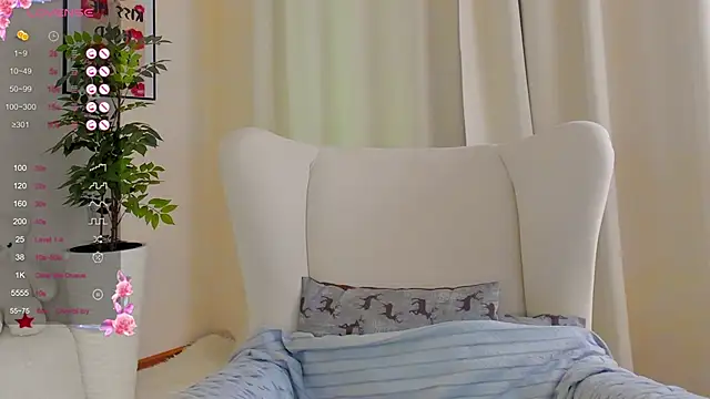 Snapshot of VanessaSmuth chatting on February 6, 2026, 1:56 am VanessaSmuth online show from February 6, 2026, 1:56 am