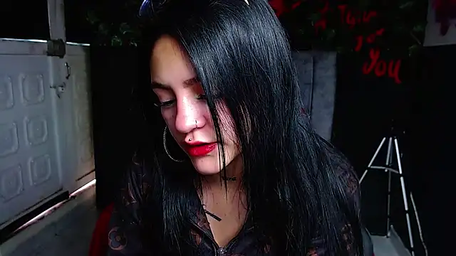 Snapshot of Violettasquirt chatting on May 11, 2026, 1:34 pm Violettasquirt online show from May 11, 2026, 1:34 pm