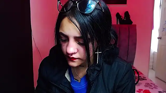 Violettasquirt online show from October 1, 2025, 12:53 pm