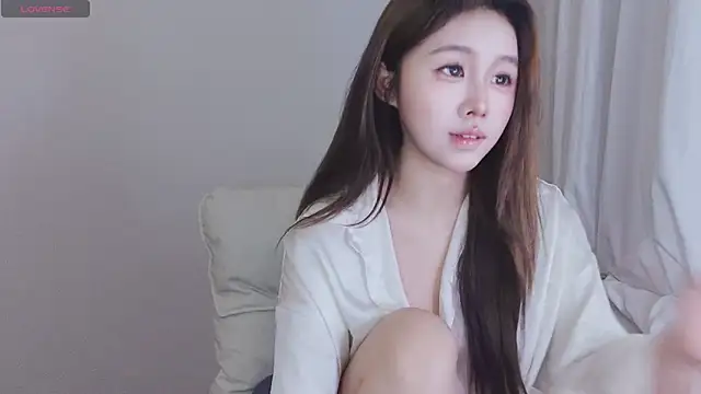 Hazel-11 online show from March 12, 2025, 1:08 pm