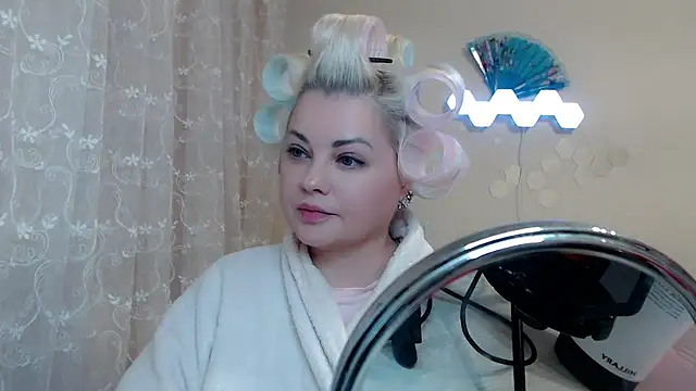 JewellKiss7 online show from November 11, 2025, 12:38 am