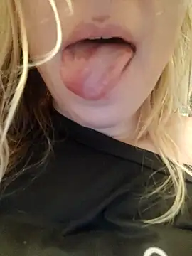 Linda 999 online show from October 21, 2025, 1:49 am