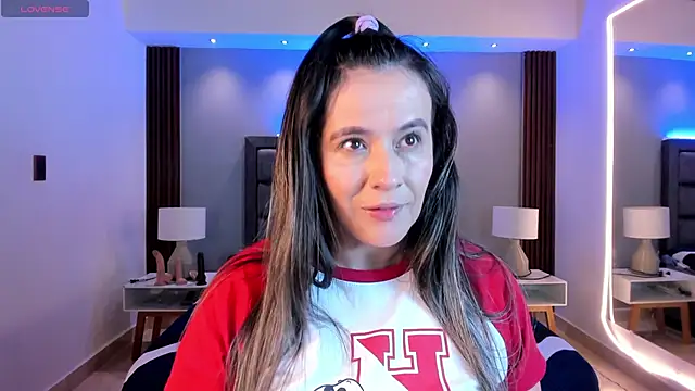 Susann Ross online show from November 10, 2025, 10:53 am