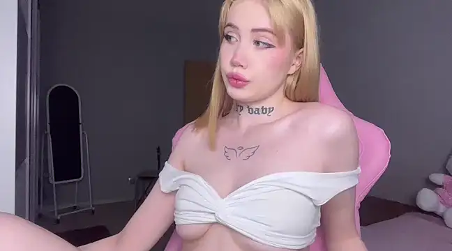 hanna cry baby online show from March 3, 2025, 12:28 pm