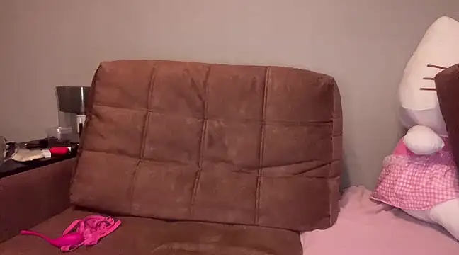 hanna cry baby online show from February 23, 2025, 5:23 am