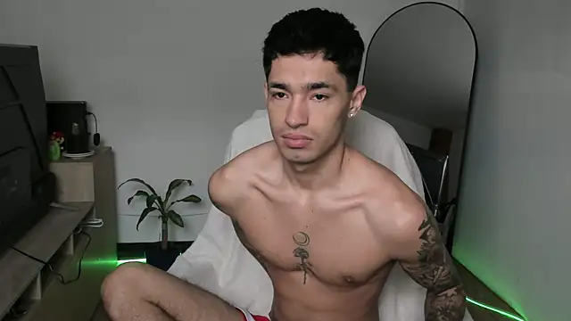 Damon  333 online show from December 17, 2025, 4:45 pm