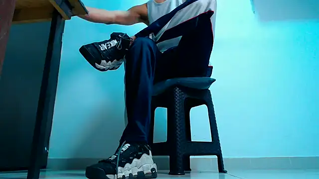 Snapshot of mastersmits chatting on February 4, 2026, 2:28 am mastersmits online show from February 4, 2026, 2:28 am