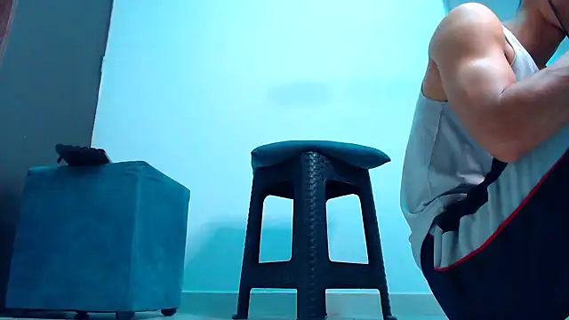 Snapshot of mastersmits chatting on April 6, 2026, 4:46 am mastersmits online show from April 6, 2026, 4:46 am