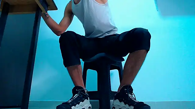 Snapshot of mastersmits chatting on February 10, 2026, 2:43 am mastersmits online show from February 10, 2026, 2:43 am