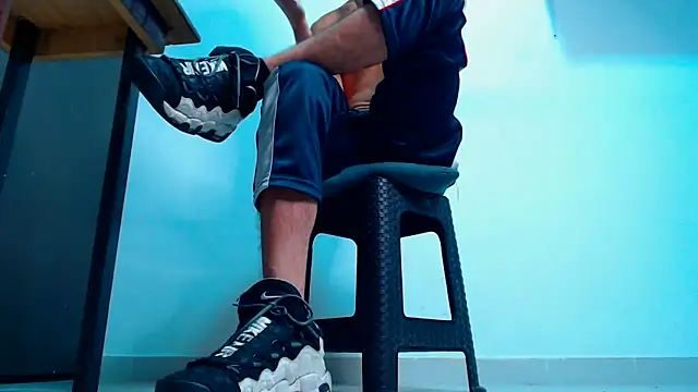 Snapshot of mastersmits chatting on February 18, 2026, 2:20 am mastersmits online show from February 18, 2026, 2:20 am