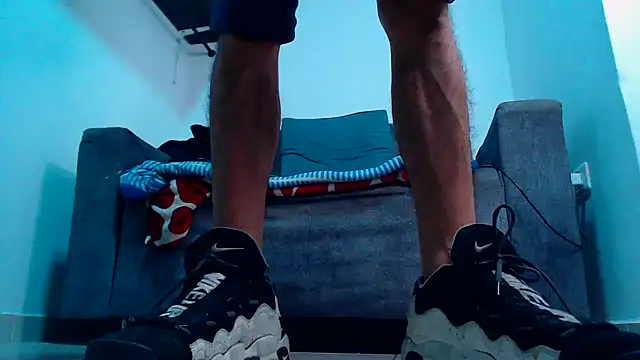 Snapshot of mastersmits chatting on March 15, 2026, 2:51 am mastersmits online show from March 15, 2026, 2:51 am